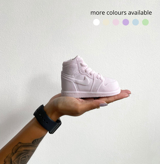 Nike Jordan 1 sneaker candle. sneaker kaars. schoenen kaars.